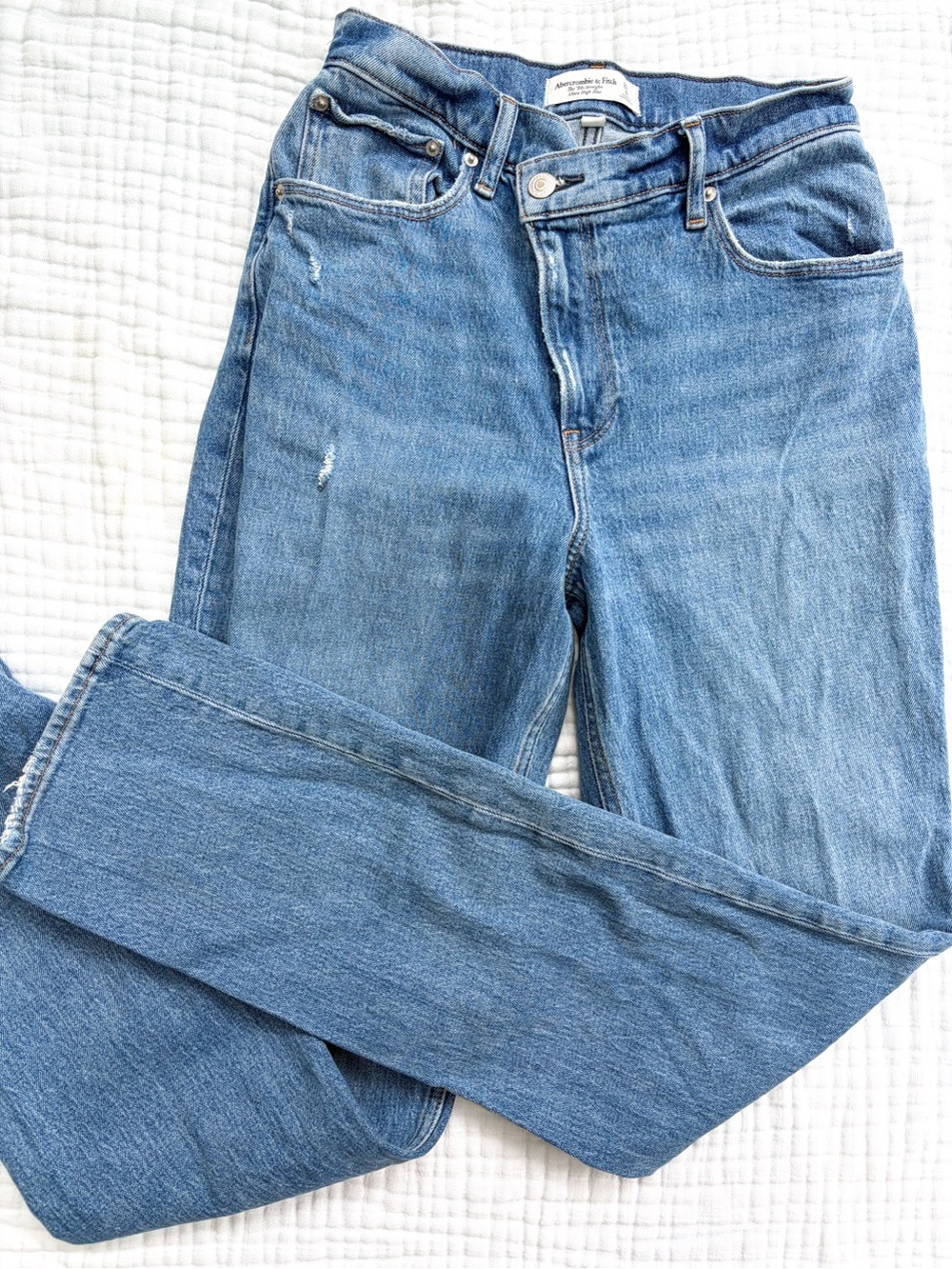 Abercrombie Curve Love 90s Straight Jeans 28 Long Asymmetrical Waist Distressed